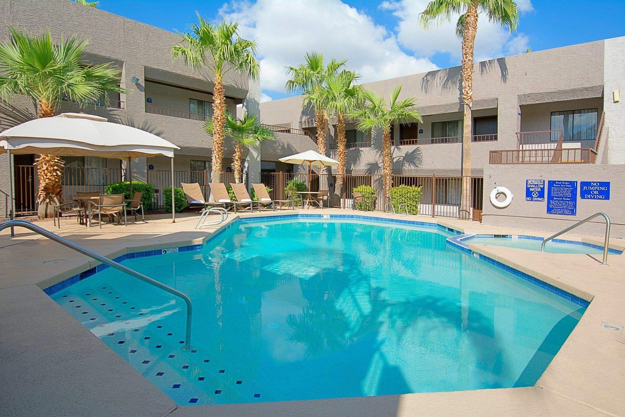 Hotel Tempe/Phoenix Airport Innsuites Hotel & Suites ภายนอก รูปภาพ